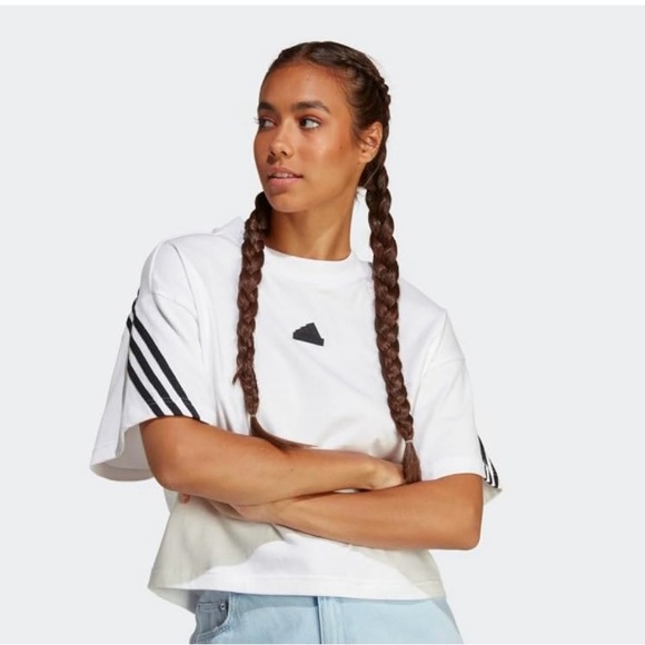 🖤🤍 BRAND NEW adidas Women's Loose Fit Future Icon Three Stripes T-Shirt 🤍🖤 - Picture 4 of 8